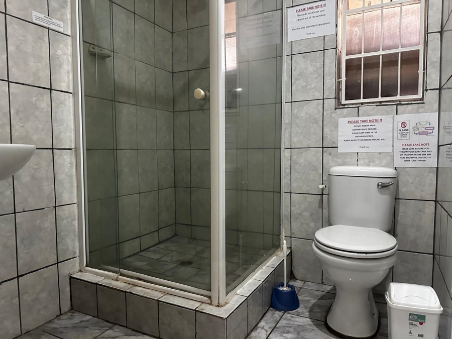 10 Bedroom Property for Sale in Brandwag Free State